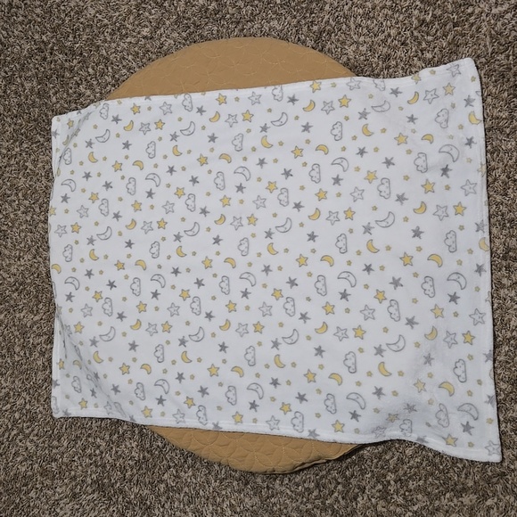 Lot of 3 baby receiving blankets - Picture 8 of 10